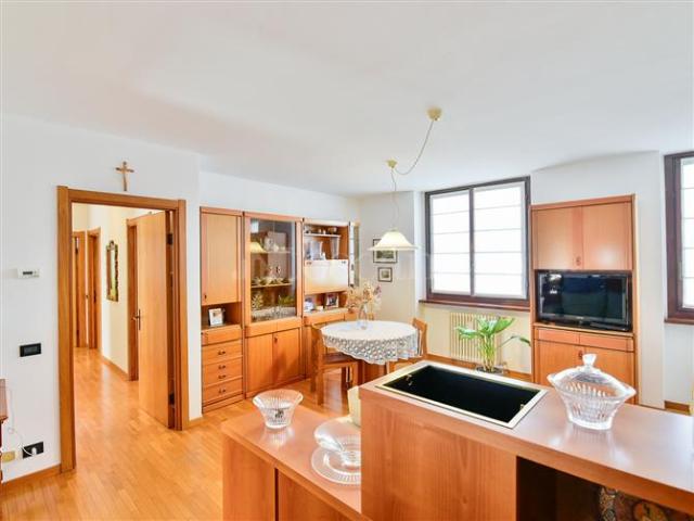 Casa in vendita a Villaggio Trieste, Cantù