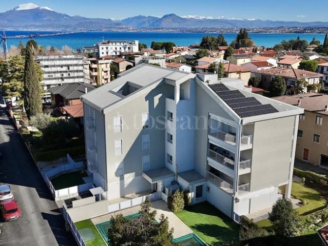 Casa in vendita a Peschiera Del Garda, Veneto