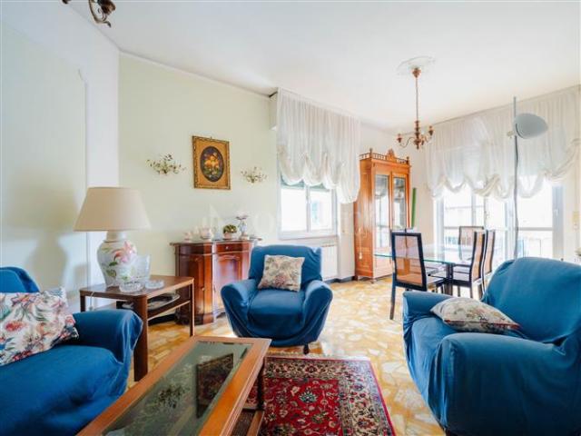 Casa in vendita a Quarto dei Mille, Genova