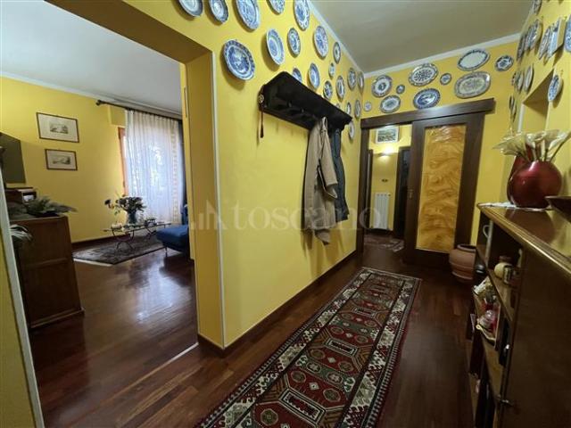 Casa in vendita a Prato, Toscana