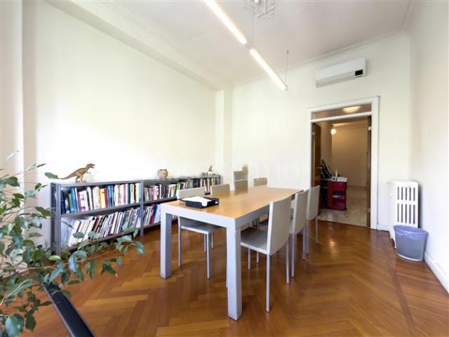 Casa in vendita a Municipio 1, Milano