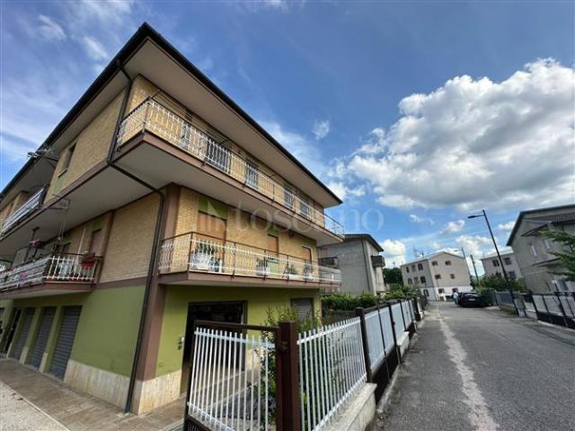 Casa in vendita a Quattro Strade, Rieti