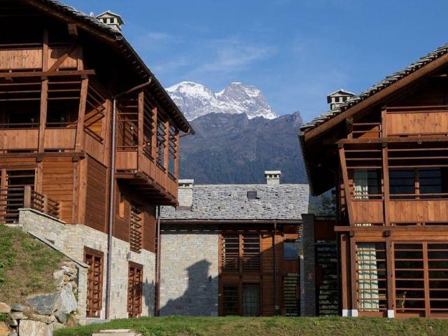 Villa Indipendente in vendita a Piemonte, Vercelli