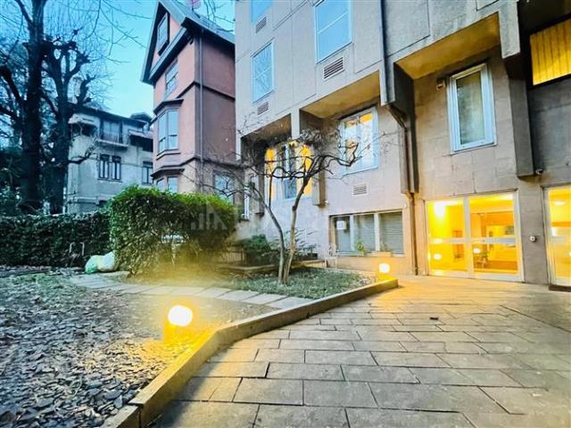 Casa in vendita a Municipio 1, Milano