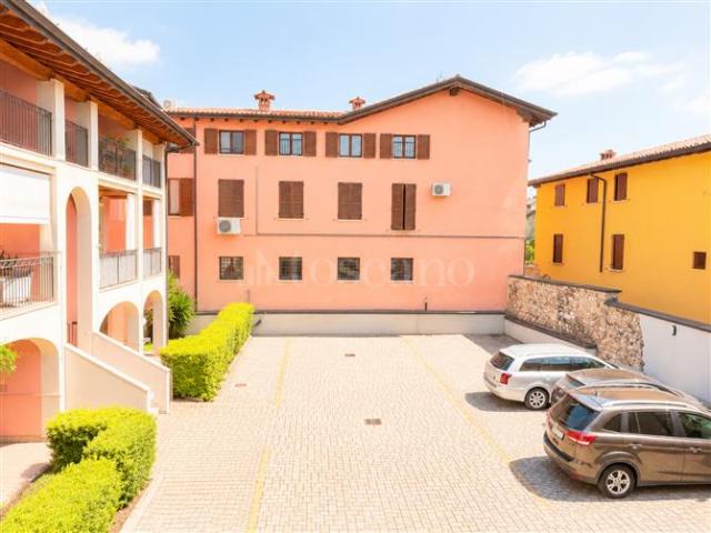 Casa in vendita a Padenghe Sul Garda, Lombardia