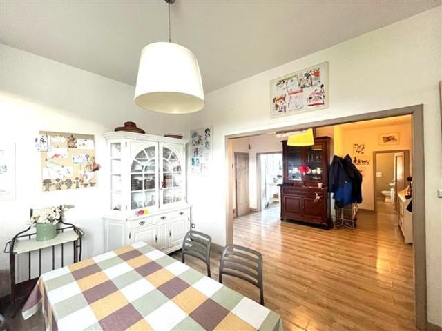 Casa in vendita a Prato, Guglia