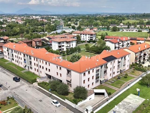 Casa in vendita a Peschiera Del Garda, Verona