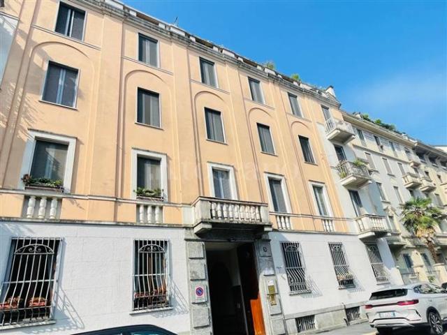 Casa in vendita a Municipio 7, Milano