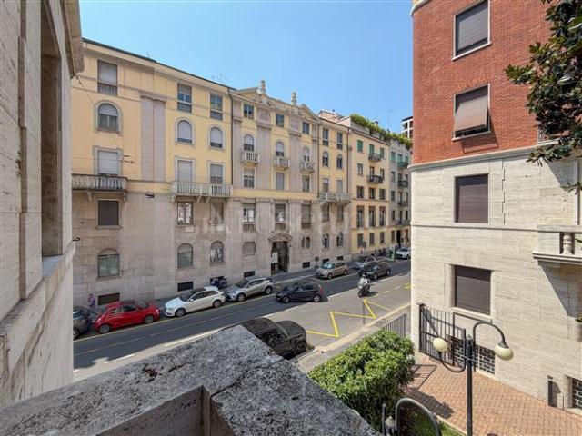 Casa in vendita a Municipio 1, Milano