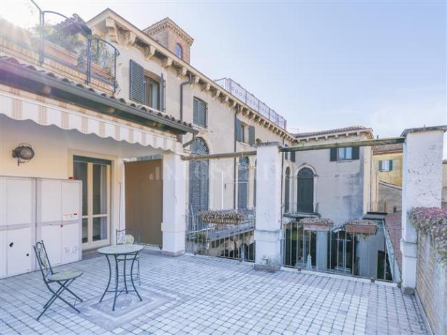 Casa in vendita a Centro storico, Brenzone