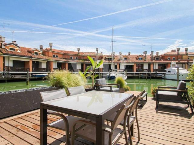 Villa Indipendente in vendita a Caorle, Veneto