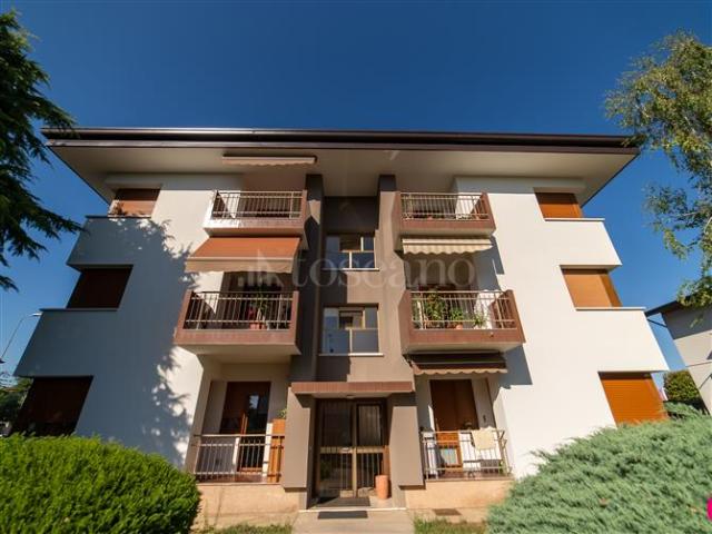 Casa in vendita a Paderno, Reana Del Roiale