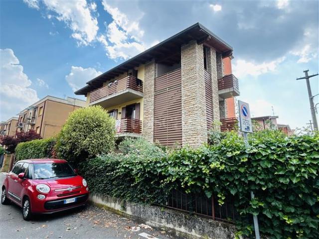 Casa in vendita a Zona Ovest, Brescia