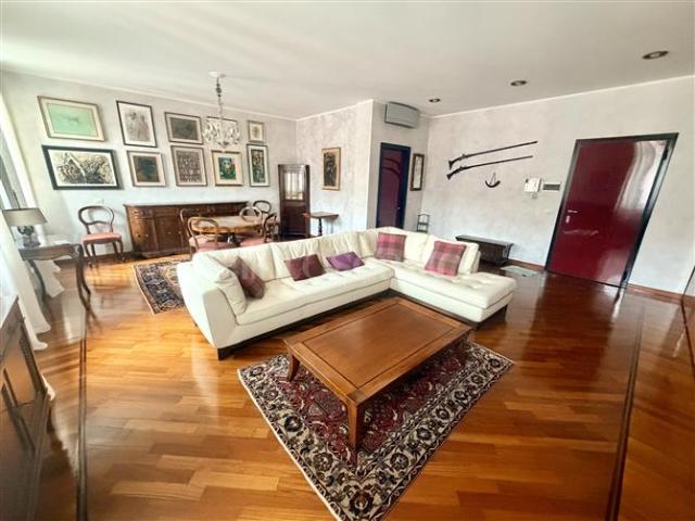 Casa in affitto a Municipio 4, Milano
