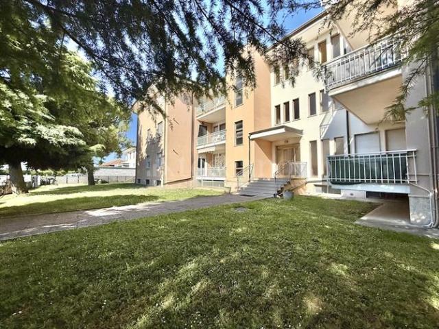 Casa in vendita a Castelnuovo Del Garda, Veneto