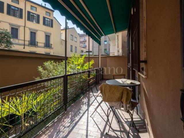 Casa in vendita a Municipio 1, Milano