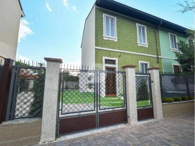 Villa Indipendente in vendita a Quartiere Giorgella, Corsico
