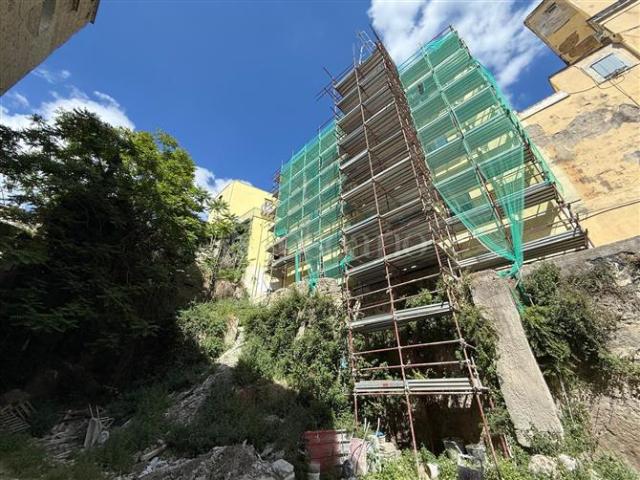 Casa in vendita a Municipalità 3, Campania