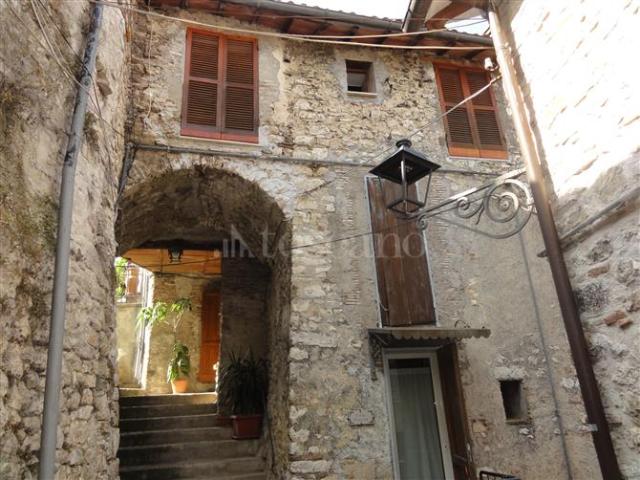 Casa in vendita a Contigliano, Lazio