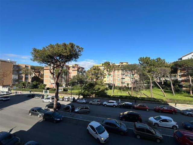 Casa in vendita a Lido di Ostia, Roma Capitale