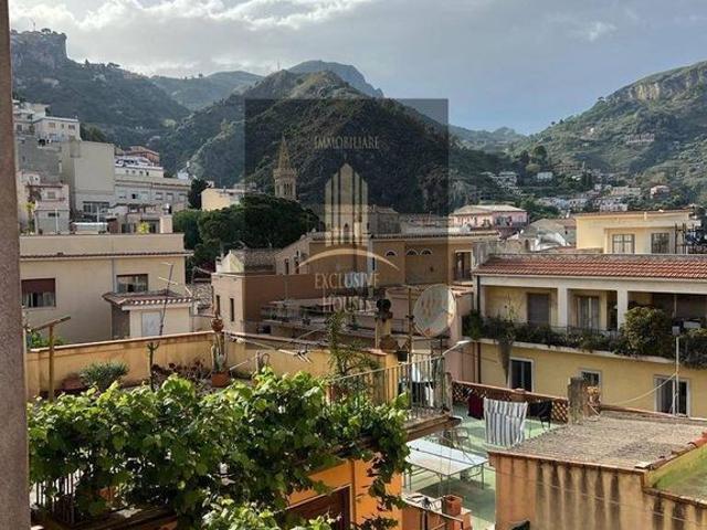 Villa Indipendente in vendita a Taormina, Sicilia