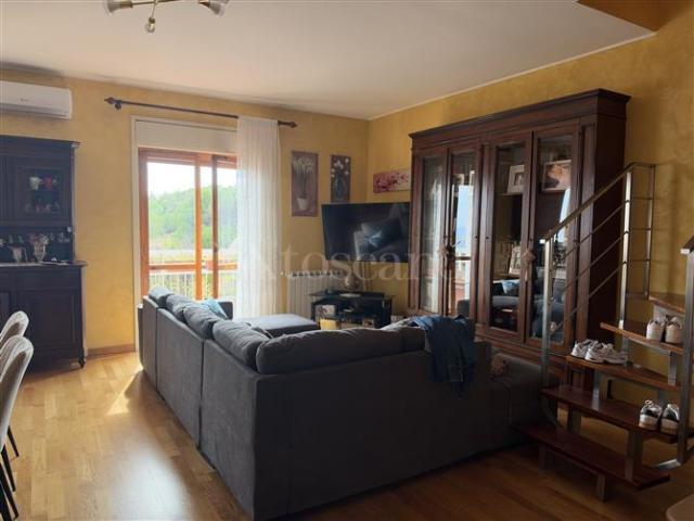 Casa in vendita a Ficarazzi, Aci Castello