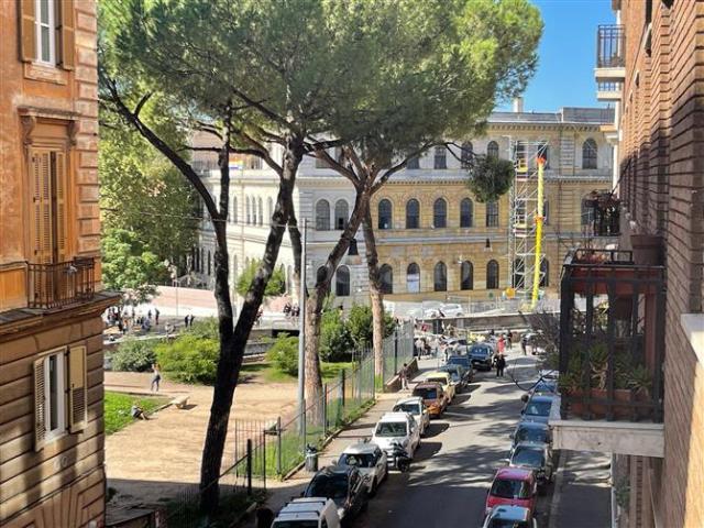 Casa in vendita a Municipio Roma I, Roma Capitale