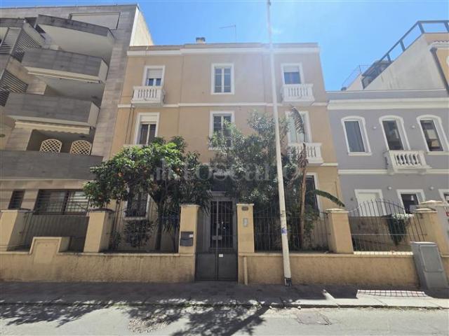 Casa in vendita a San Benedetto, Cagliari