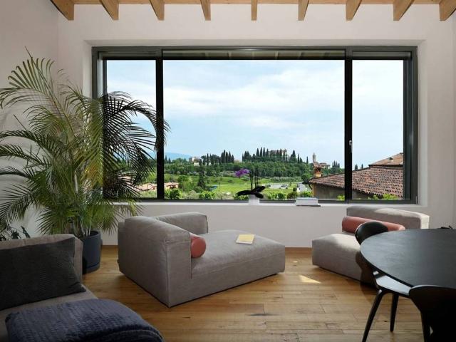 Villa Indipendente in vendita a Comunità Montana Parco Alto Garda bresciano, Toscolano Maderno
