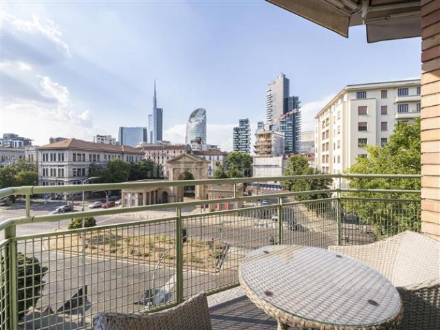 Casa in vendita a Municipio 1, Milano
