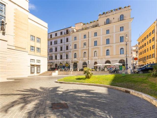 Casa in vendita a Monti, Roma
