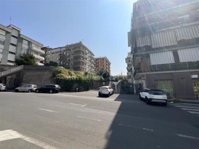 Casa in vendita a Borgo-Sanzio, Catania