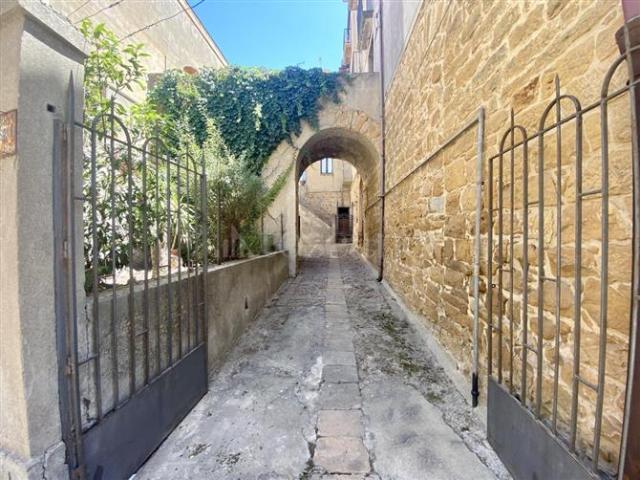 Casa in vendita a Calascibetta, Sicilia