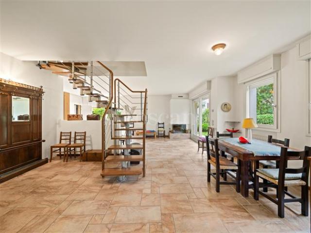 Casa in vendita a Desenzano Del Garda, Lombardia