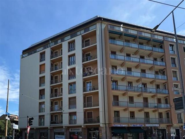 Casa in vendita a Centro Storico, Modena