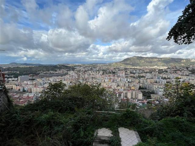 Casa in vendita a Municipalità 1, Campania