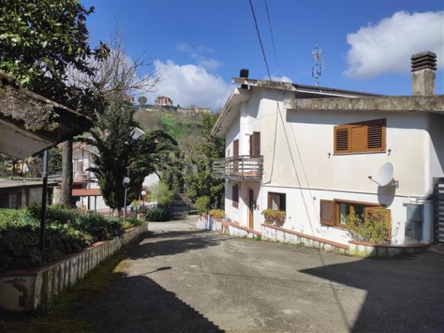 Casa in vendita a Santa Croce, Potenza