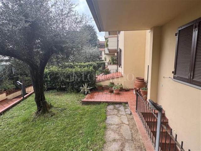 Casa in vendita a Prato, Guglia