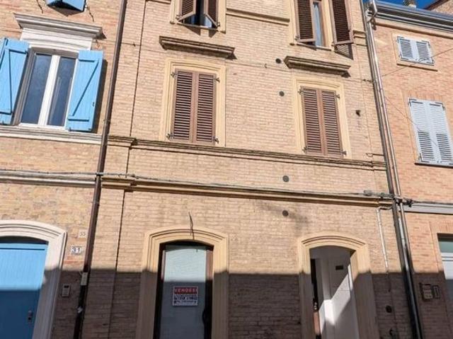 Villa Indipendente in vendita a San Marone, Marche