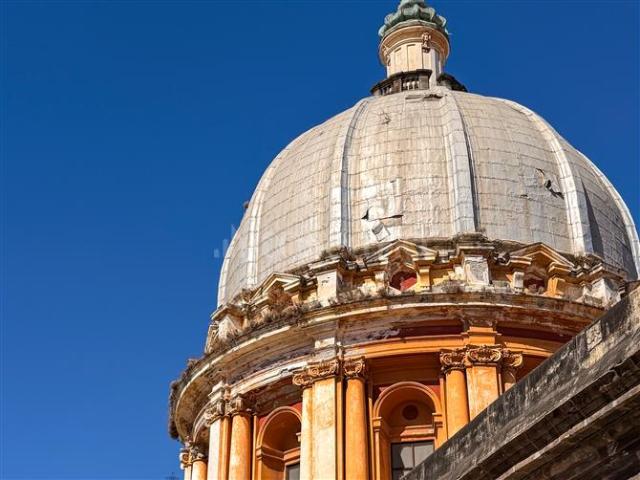 Casa in vendita a San Giuseppe, Napoli
