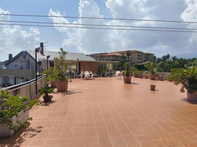 Casa in vendita a Aci Catena, Sicilia