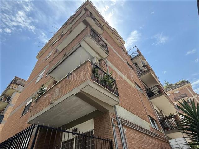 Casa in vendita a Municipio Roma XI, Roma Capitale