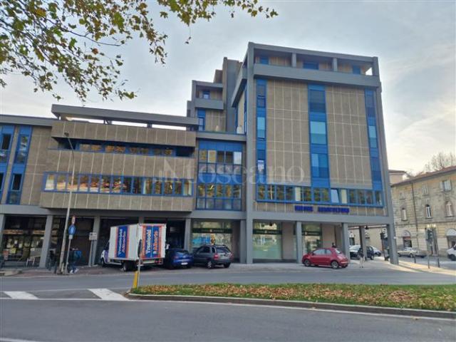 Casa in vendita a Como, Lombardia