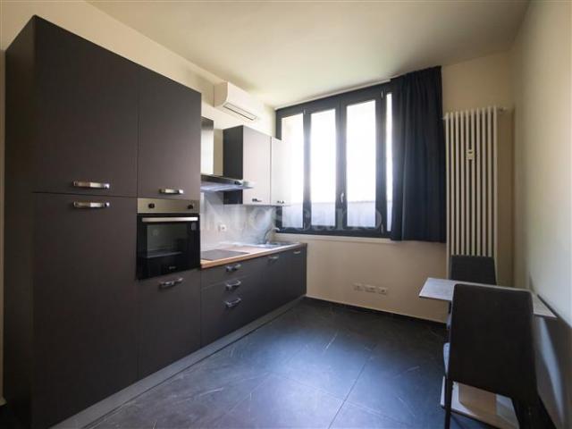 Casa in affitto a De Angeli - Monte Rosa, Milano