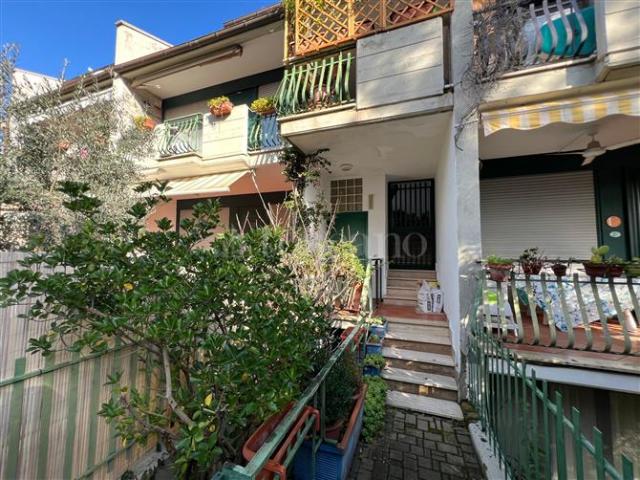 Casa in vendita a Primavera, Roma Capitale