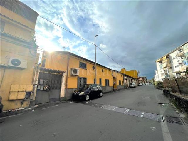 Casa in vendita a Monte Po-Nesima-San Leone-Rapisardi, Catania