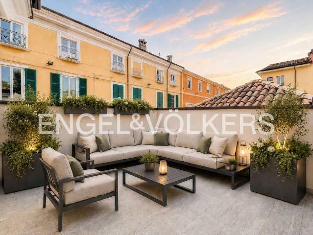 Villa Indipendente in vendita a Zona Centro, Brescia
