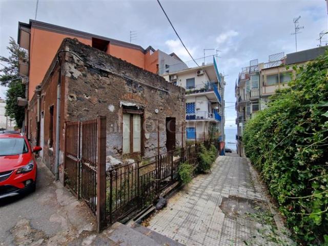 Villa Indipendente in vendita a Aci Castello, Sicilia