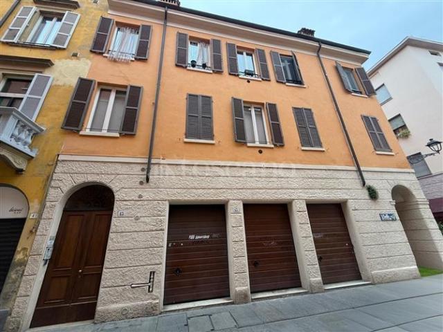 Casa in vendita a Centro Storico, Modena