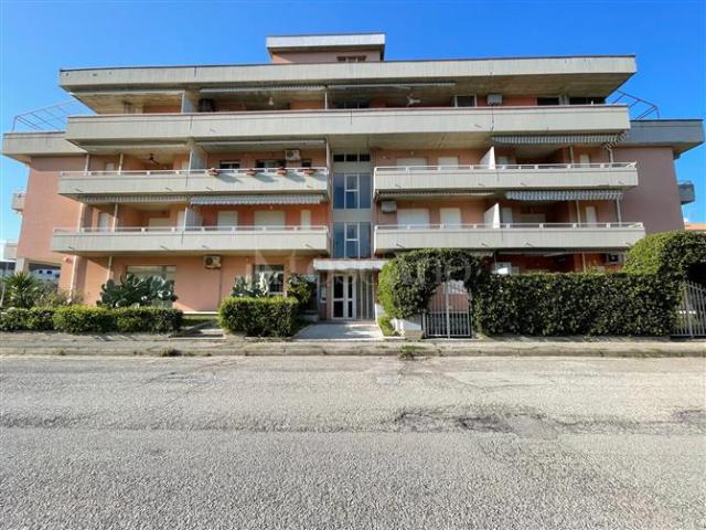 Casa in vendita a Unione dei Comuni della Val Vibrata, Martinsicuro